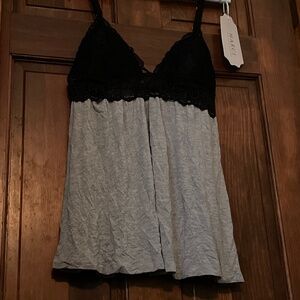 Bundle deal 4 Tank tops